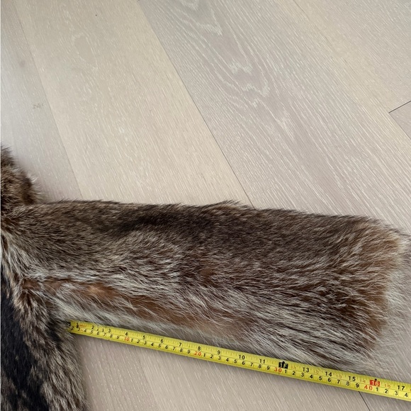 Classic Brown Real Fur Coat - Women's Jacket - Picture 7 of 9